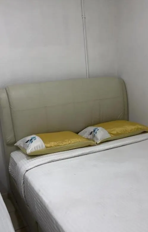 Gg 98 Hotel George Town